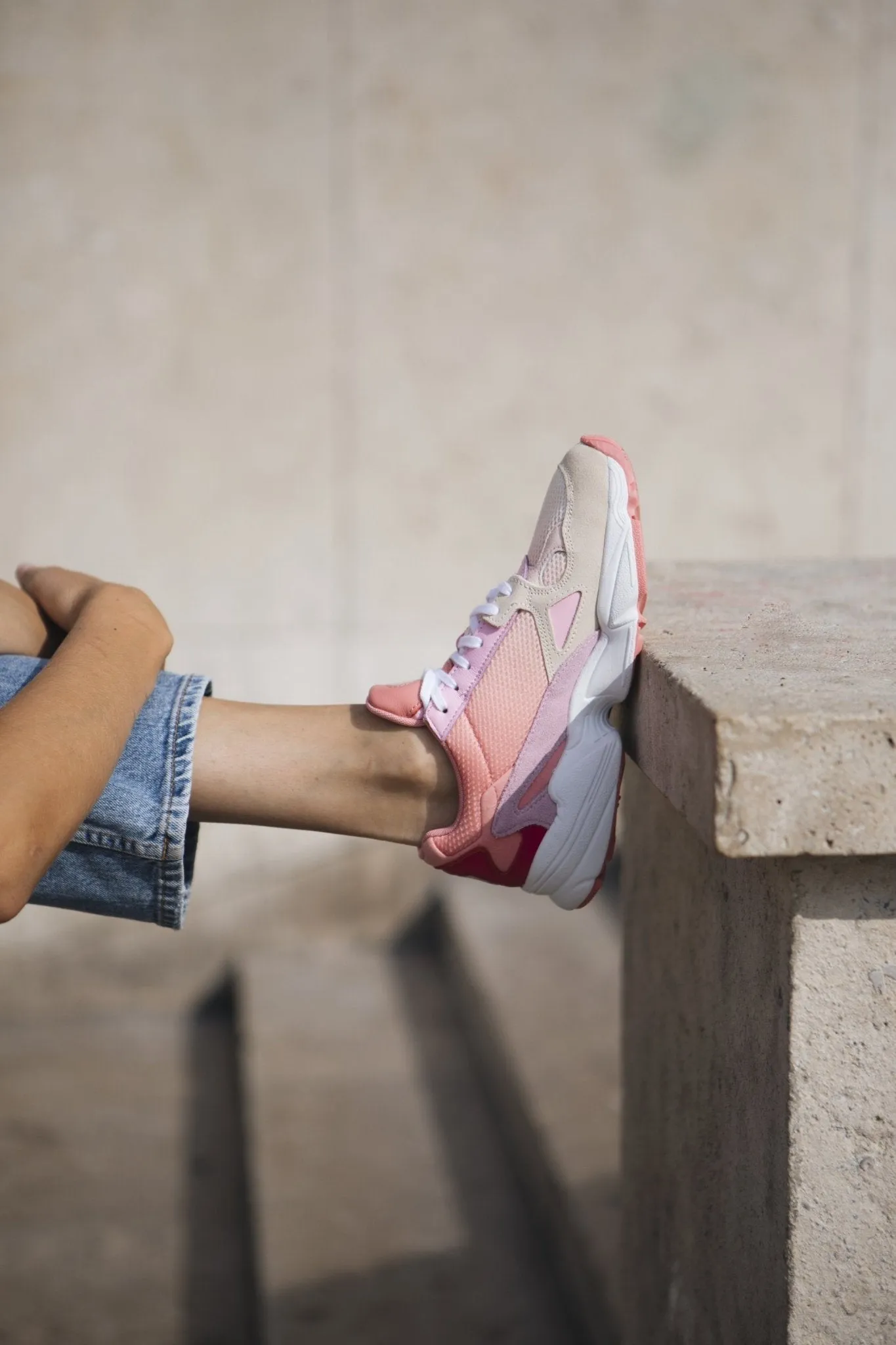 Adidas - Baskets Adidas Originals Falcon Rose