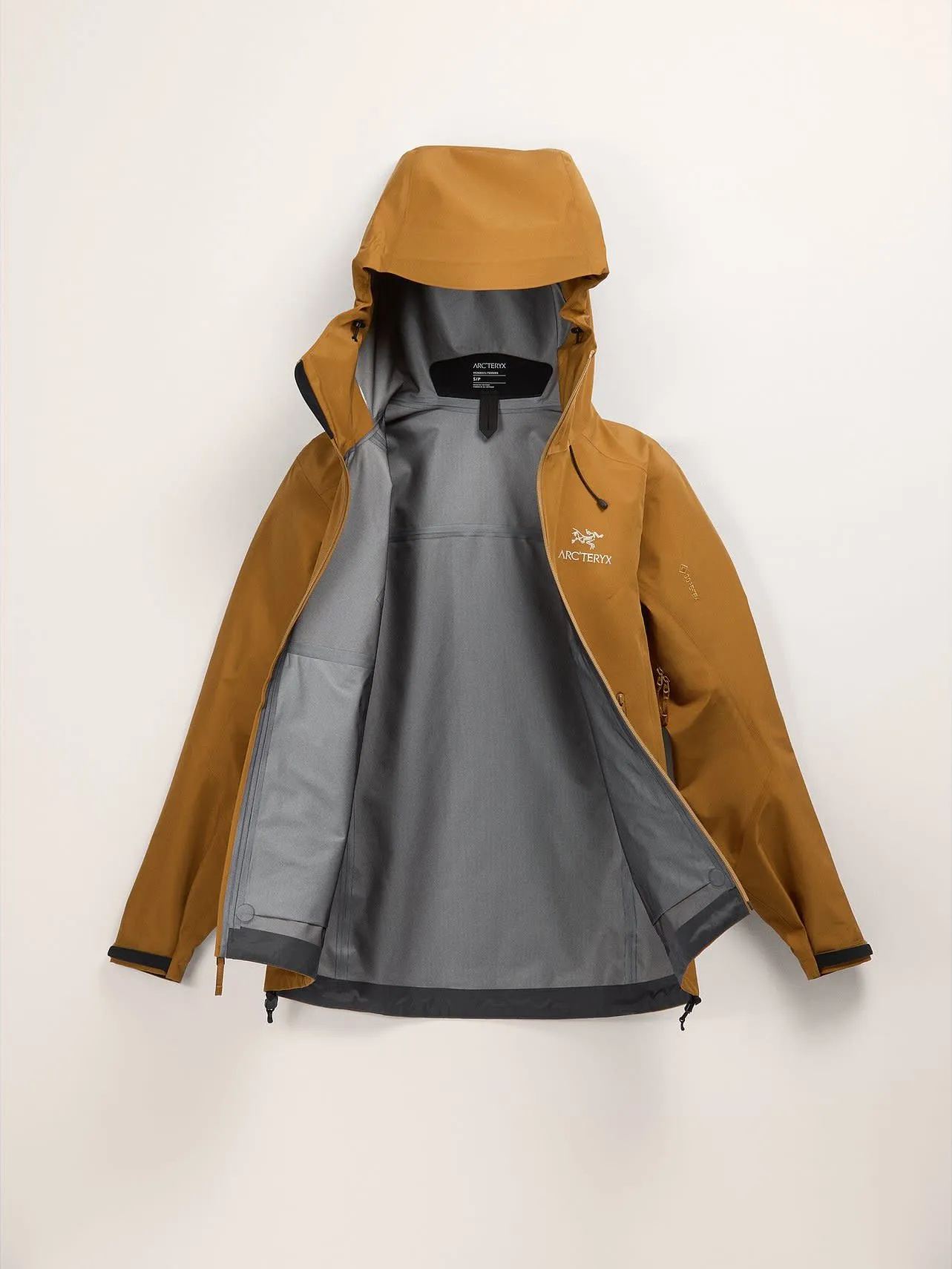 Arc'teryx Women's Beta LT Jacket Yukon | Buy Arc'teryx Women's Beta LT Jacket Yukon here | Outnorth