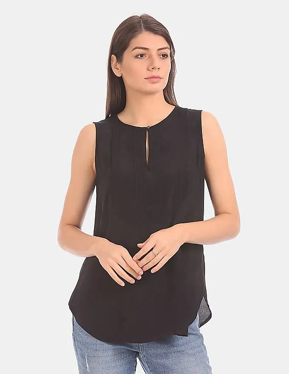 GAP Women Black Sleeveless Tucked Top