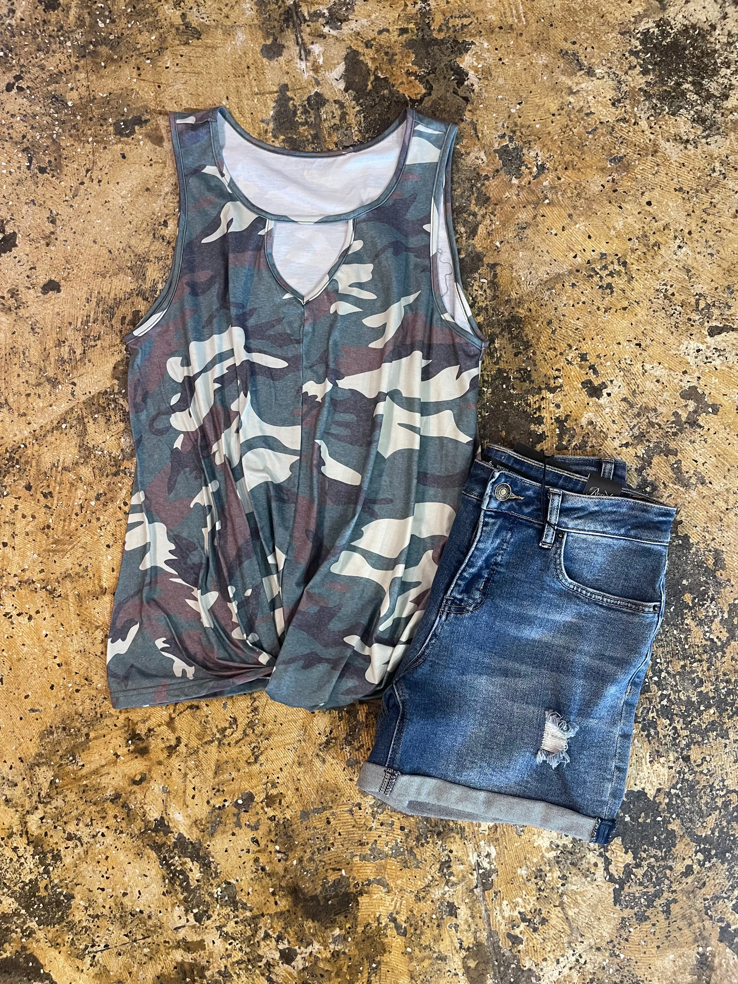 Peeping Camo Tank