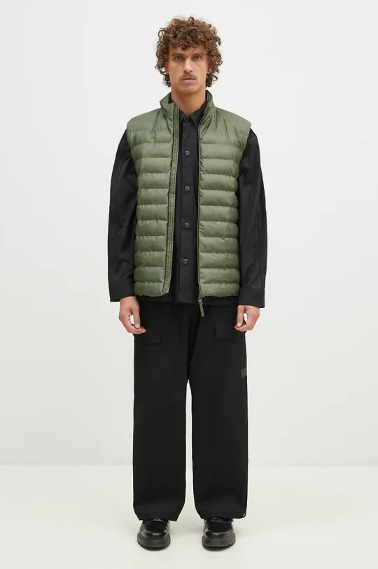 Rains vest Trekker Vest green color