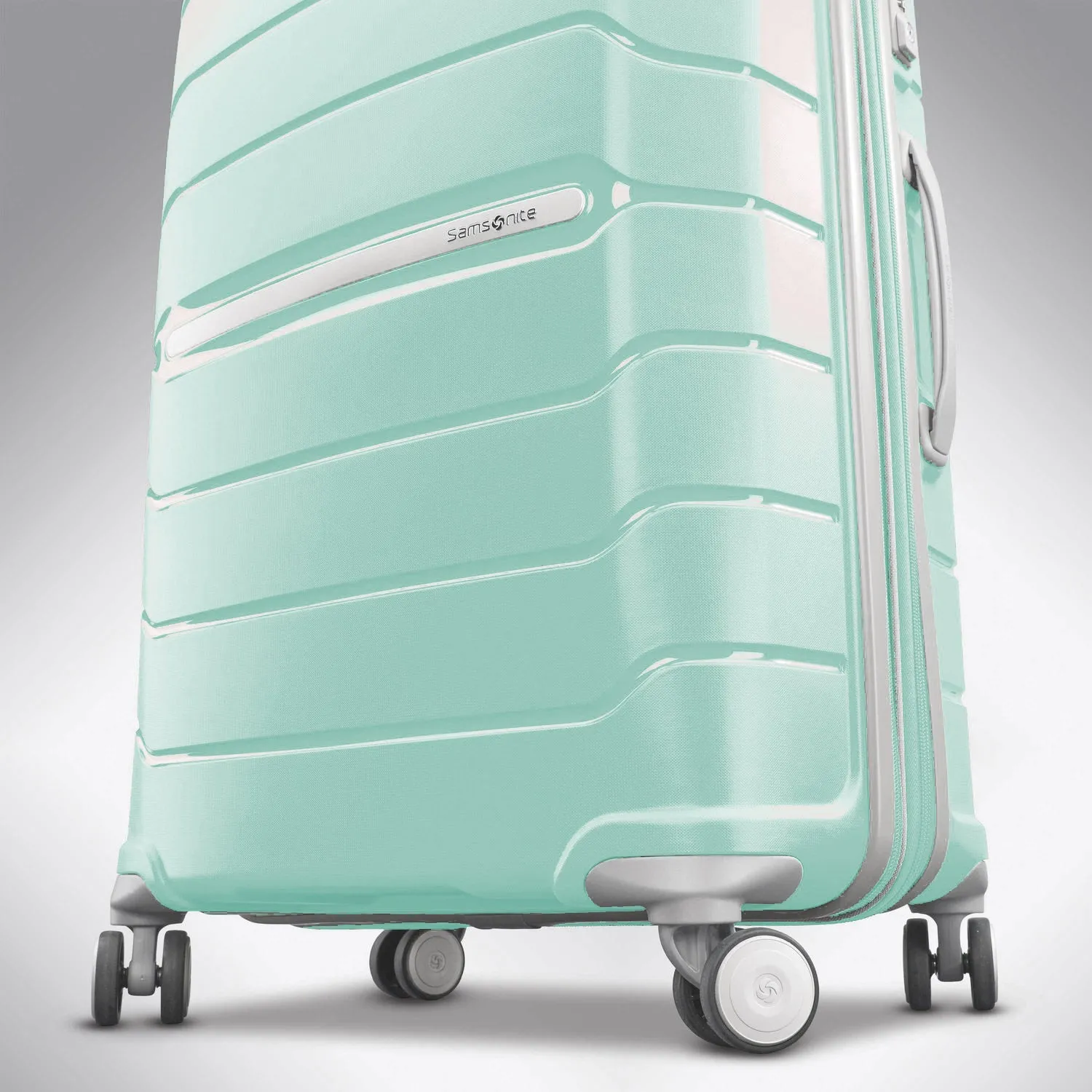 Samsonite Freeform 24