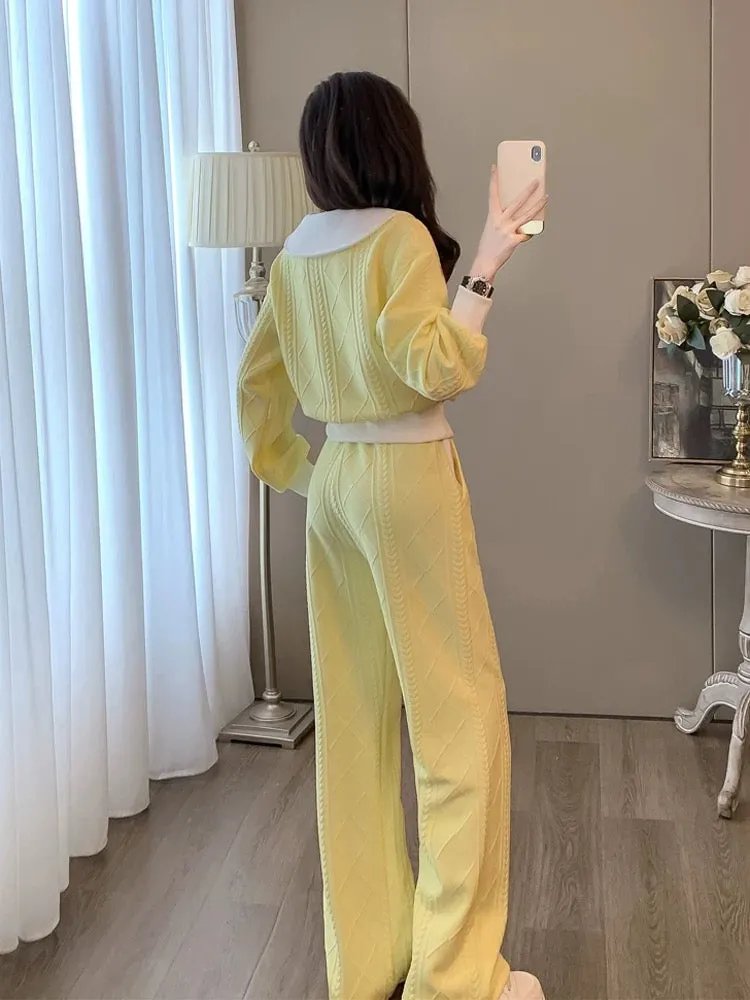 Yellow sports and leisure suit for women in autumn and winter fashionable and age-reducing temperament long-sleeved sweatshirt w